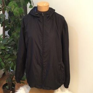 St Johns Bay Woman’s size Large black windbreaker full zip with drawstri…